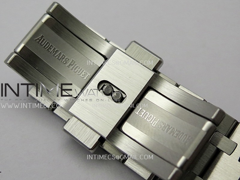royal-oak-chrono-26240-ss-v2-apsf-11-best-edition-silver-dial-on-ss-bracelet-sa4401-super-clone-free-sprung (8).jpg
