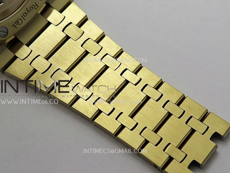 royal-oak-chrono-26240ba-frosted-yg-apsf-11-best-edition-yg-dial-on-bracelet-sa4401-super-clone (6).jpg