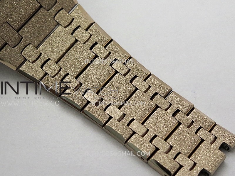 royal-oak-chrono-26240or-frosted-rg-v2-apsf-11-best-edition-blue-dial-rg-subdial-on-rg-bracelet-sa4401-super-clone-free-sprung (5).jpg