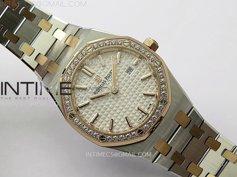lady-royal-oak-33mm-67651-diamonds-bezel-ssrg-zf-11-best-edition-white-textured-dial-on-ss-bracelet-ronda-quartz (1).jpg