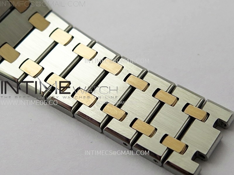 lady-royal-oak-33mm-67651-diamonds-bezel-ssrg-zf-11-best-edition-white-textured-dial-on-ss-bracelet-ronda-quartz (5).jpg