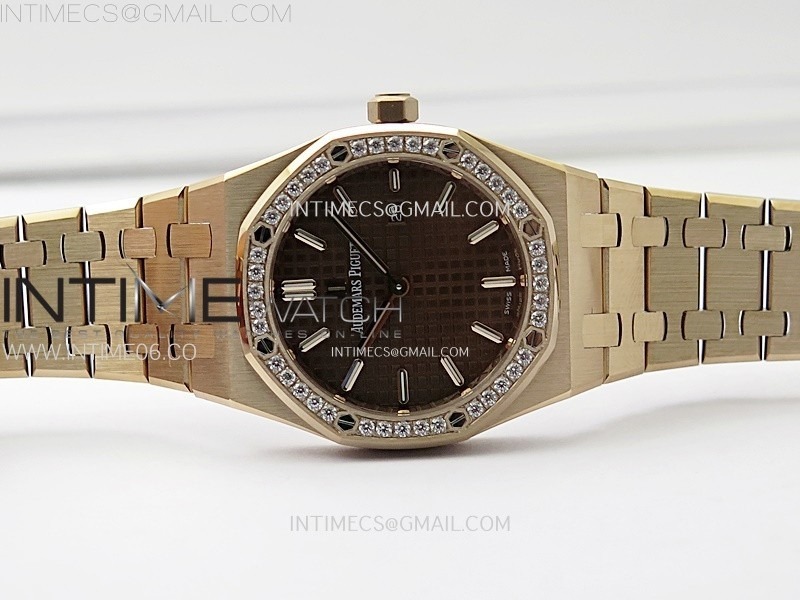 lady-royal-oak-33mm-67651-diamonds-bezel-rg-zf-1-1-best-edition-brown-textured-dial-on-rg-bracelet-ronda-quartz (2).jpg