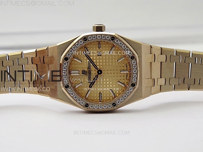 lady-royal-oak-33mm-67651-diamonds-bezel-rg-zf-1-1-best-edition-rg-textured-dial-on-rg-bracelet-ronda-quartz (2).jpg