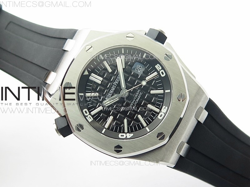 royal-oak-offshore-diver-15703-apsf-1-1-best-edition-black-dial-on-black-rubber-strap-a3120-super-clone-v3 (1).jpg
