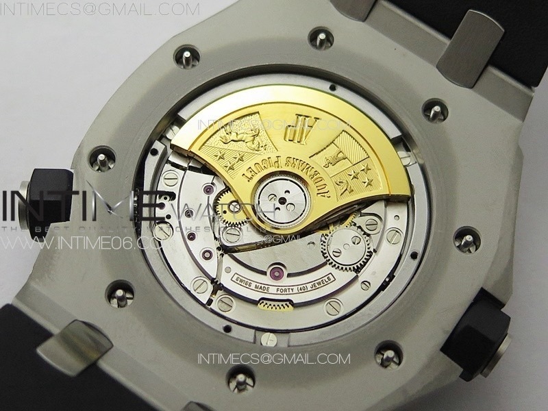 royal-oak-offshore-diver-15703-apsf-1-1-best-edition-black-dial-on-black-rubber-strap-a3120-super-clone-v3 (10).jpg