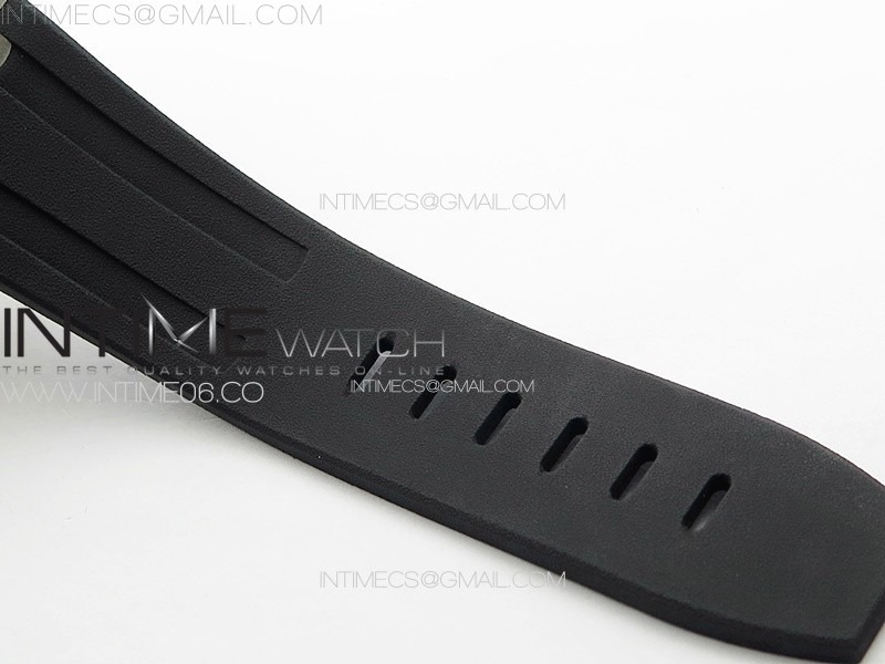 royal-oak-offshore-diver-15710-apsf-1-1-best-edition-black-dial-on-black-rubber-strap-v2-a3120-super-clone (7).jpg