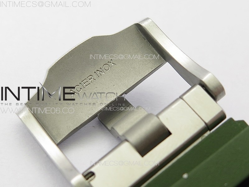 royal-oak-offshore-diver-15720-zf-1-1-best-edition-green-dial-on-green-rubber-strap-a4308 (6).jpg