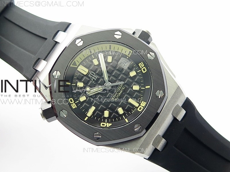 royal-oak-offshore-diver-15720-ceramic-bezel-zf-1-1-best-edition-black-dial-on-black-rubber-strap-a4308 (1).jpg