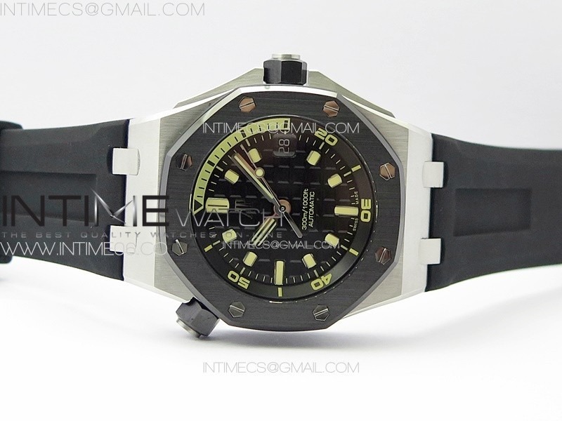 royal-oak-offshore-diver-15720-ceramic-bezel-zf-1-1-best-edition-black-dial-on-black-rubber-strap-a4308 (2).jpg