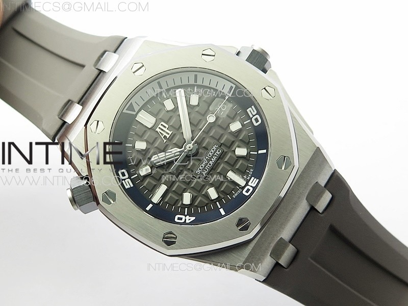 royal-oak-offshore-diver-15720-zf-1-1-best-edition-gray-dial-on-gray-rubber-strap-a4308 (1).jpg