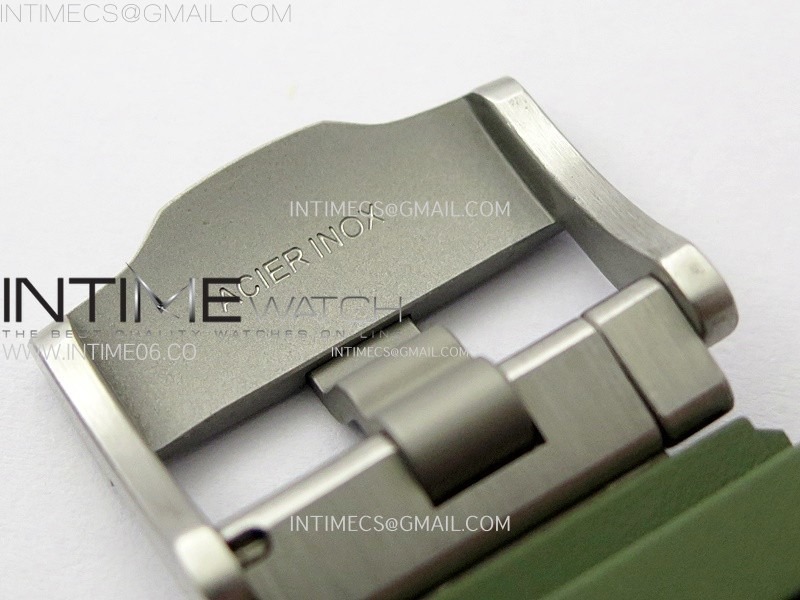 royal-oak-offshore-diver-15720-apsf-1-1-best-edition-green-dial-on-green-rubber-strap-sa4308 (6).jpg