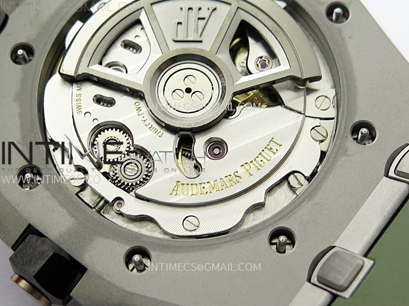 royal-oak-offshore-diver-15720-apsf-1-1-best-edition-green-dial-on-green-rubber-strap-sa4308 (10).jpg