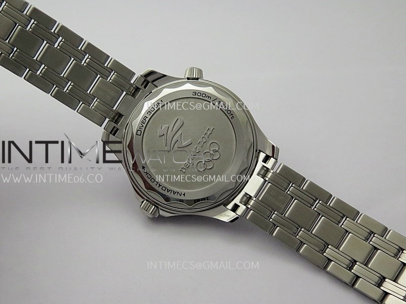 seamaster-300m-42mm-aluminum-bezel-ss-vsf-best-edition-blue-ceramic-dial-on-ss-bracelet-super-clone-asian-8800 (9).jpg
