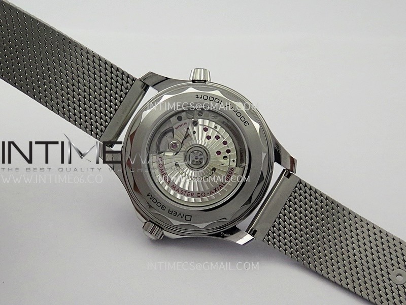 seamaster-300m-42mm-ss-vsf-best-edition-black-dial-on-mesh-bracelet-a8806 (9).jpg