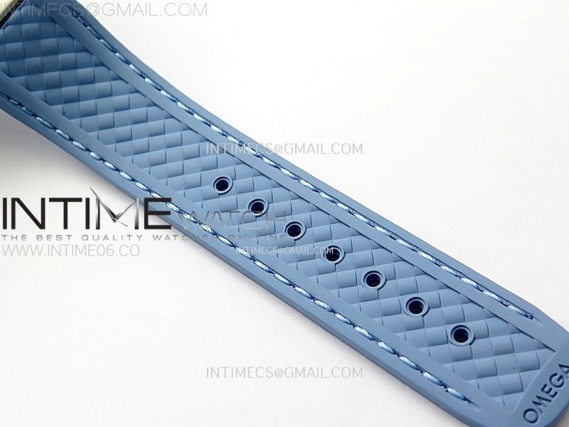 aqua-terra-41mm-vsf-1-1-best-edition-summer-blue-dial-on-blue-rubber-strap-a8900-super-clone (7).jpg