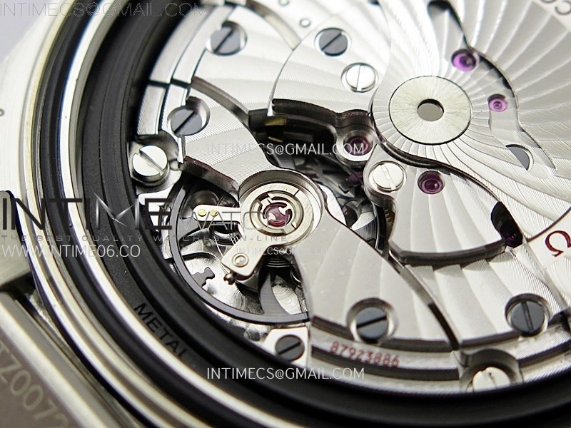 aqua-terra-150m-43mm-24-vsf-1-1-best-edition-green-dial-on-ss-bracelet-a8938-super-clone (9).jpg