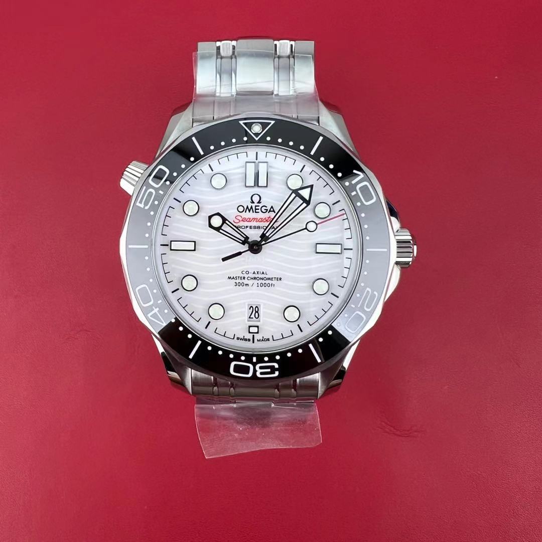 [국내배송] VS 씨마스터 300m 화이트다이얼 블랙베젤 브레이슬릿 11.10